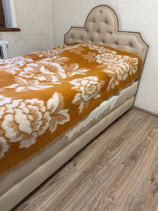 Продам 2 кровати б/у