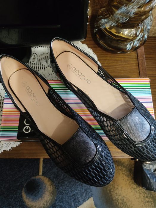 Продам обувь лето