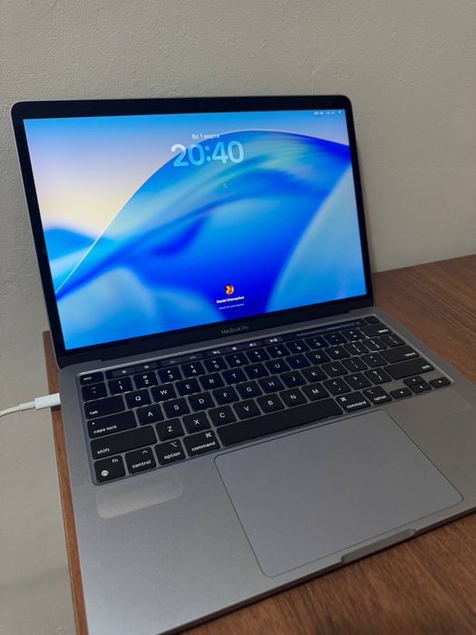 Macbook Pro 13,3 2020 M1, 8gb, 256gb