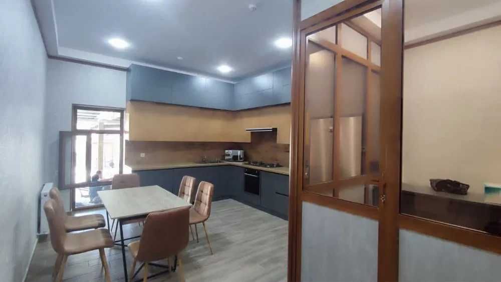 Продаётся Хостел площадью 500 м² в Бостанлыкском районе, Хумсан.