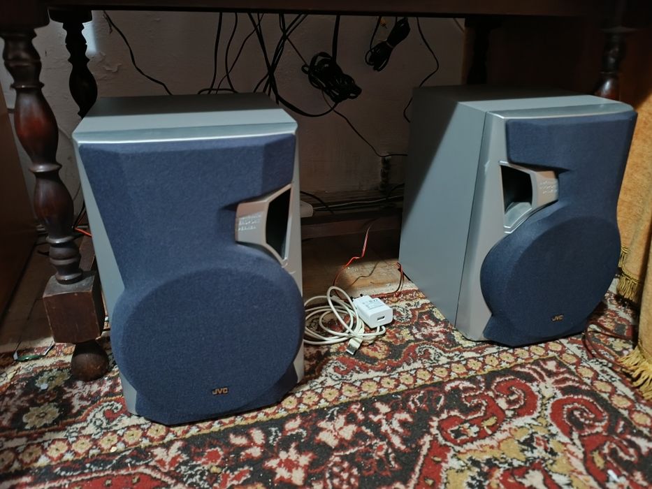 Boxe JVC 120w  8 omi