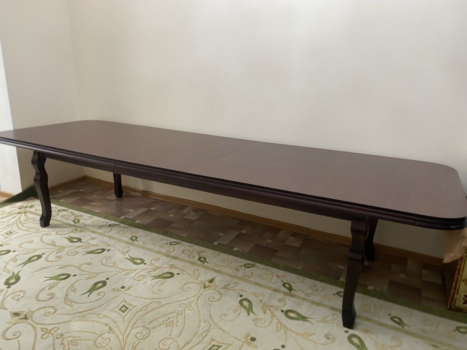 Стенка, стол стулья