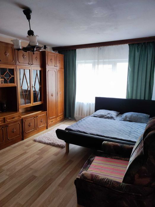 Inchiriez apartament cu 2 camere