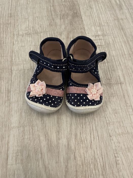 Туфельки на девочку 20 размер