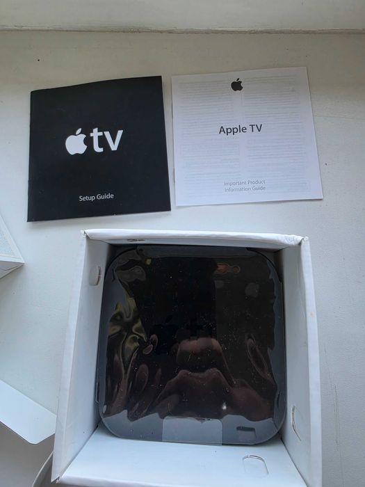 Приставка Apple TV