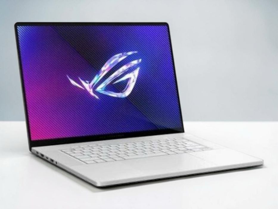 НОВ Геймърски Лаптоп Asus ROG Zephyrus G16 OLED 240Hz Ultra 9 32RAM 1TB RTX 4070 Гаранция!