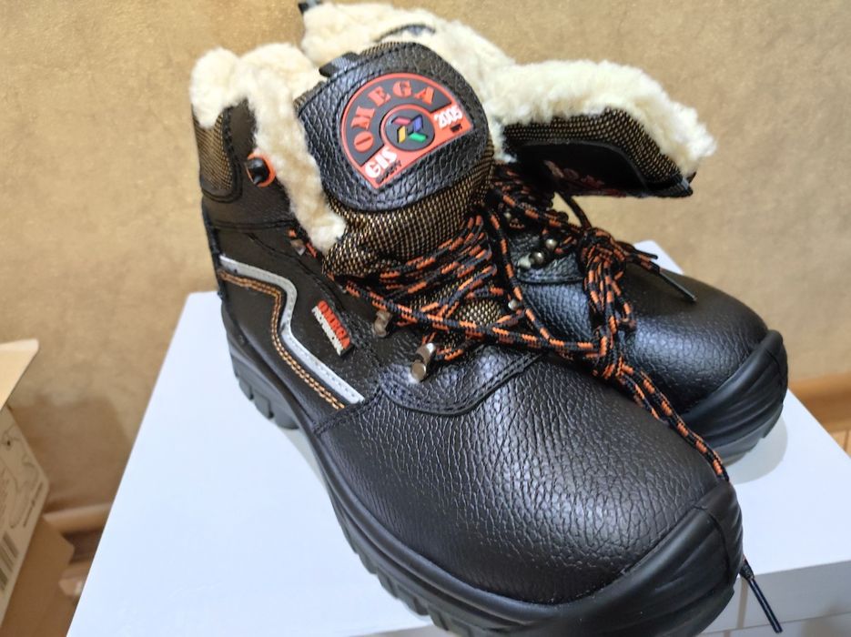 Продается Обувь  рабочие