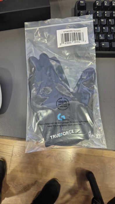 Logitech - G923, PS4/PS5/PC + Shifter Подарък + Playseat Challenge X