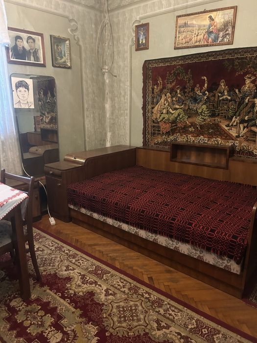 Vand apartament la casa