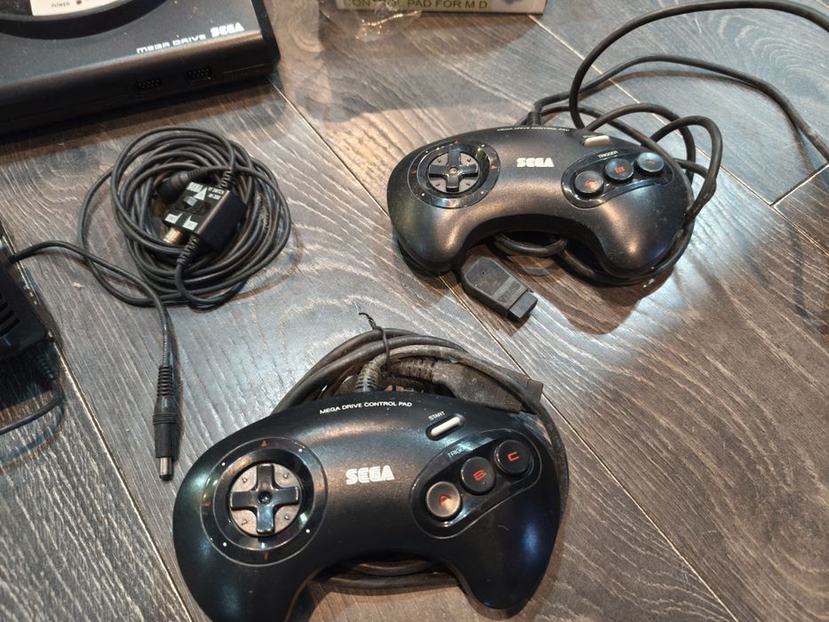 Sega mega drive 1 оригинална+33 игри