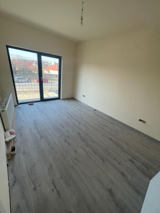 Casa/apartament P+1 ( duplex ) central Mosnita Noua