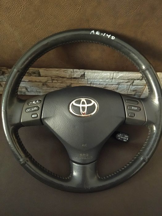 Кожаный мультируль Тойота Лексус