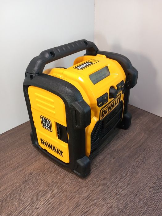 Vând boxă portabilă de șantier Dewalt