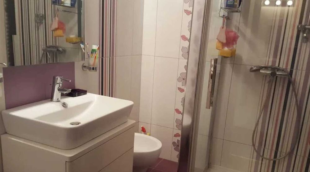 Дава се под наем Тристаен апартамент в Пловдив, Кючук Париж - 80 кв.м за 255 € - Снимка #7