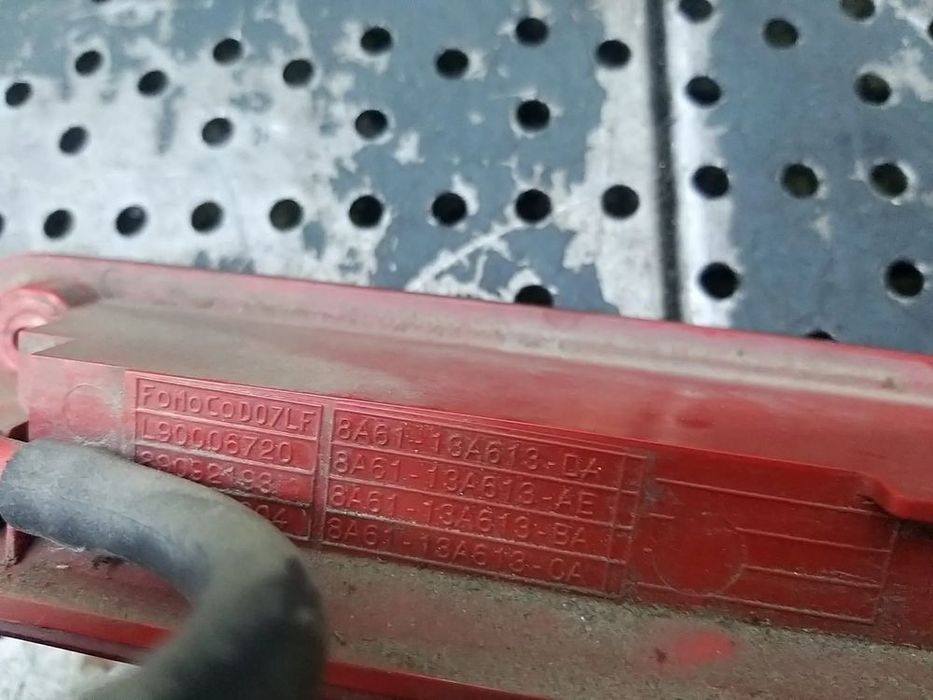 Stop auxiliar frana ford focus 3 8a6113a613