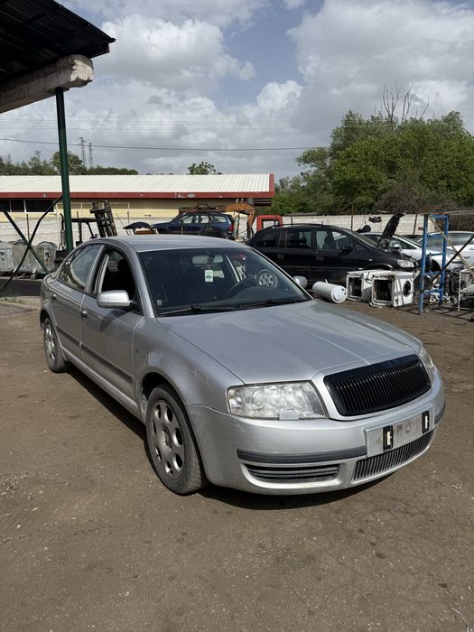 Шкода Супърб 2.8 V6 НА ЧАСТИ