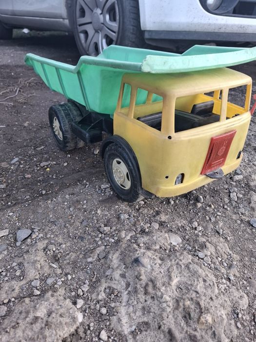Детско камионче от 80-те години