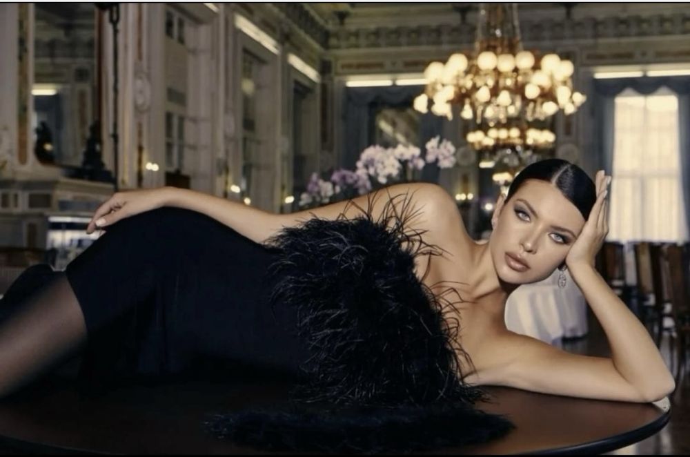 Платье guess by marciano с перьями