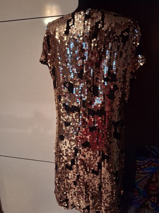 Пайетена рокля Vero Moda