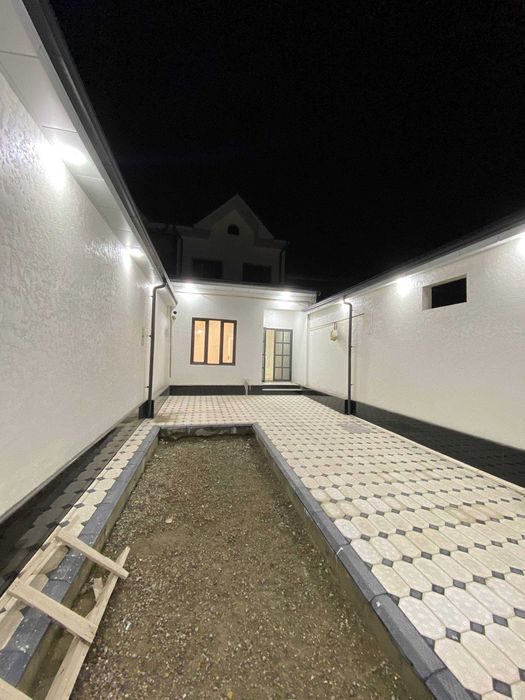 Срочно продается 1,4-сотик 5-х комн участка в Сергели  строител