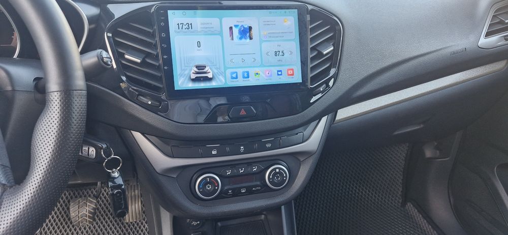 Автомобиль Lada vesta