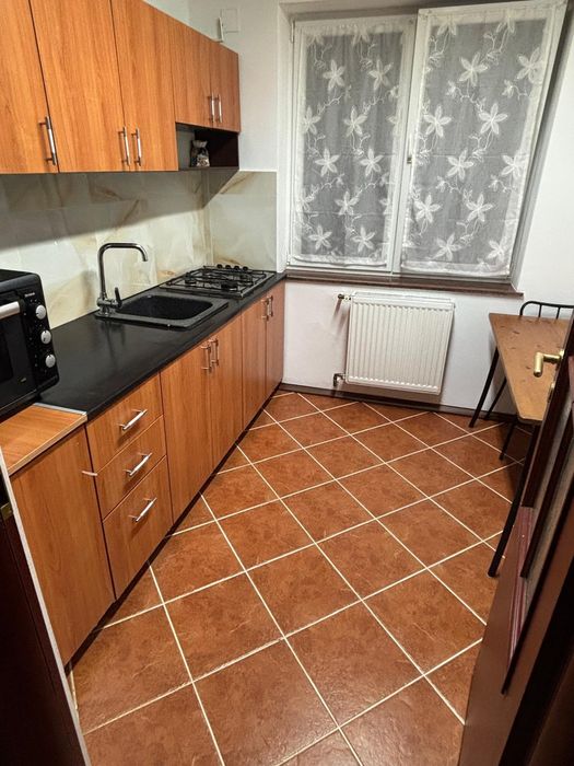 Apartament 3 camere de închiriat Ploiesti zona Nord Cina