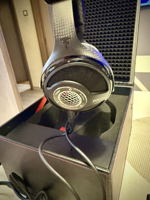 Focal Utopia headphones аудиофилски слушалки