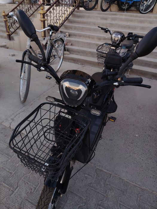 ElektroSkuter va Velosiped