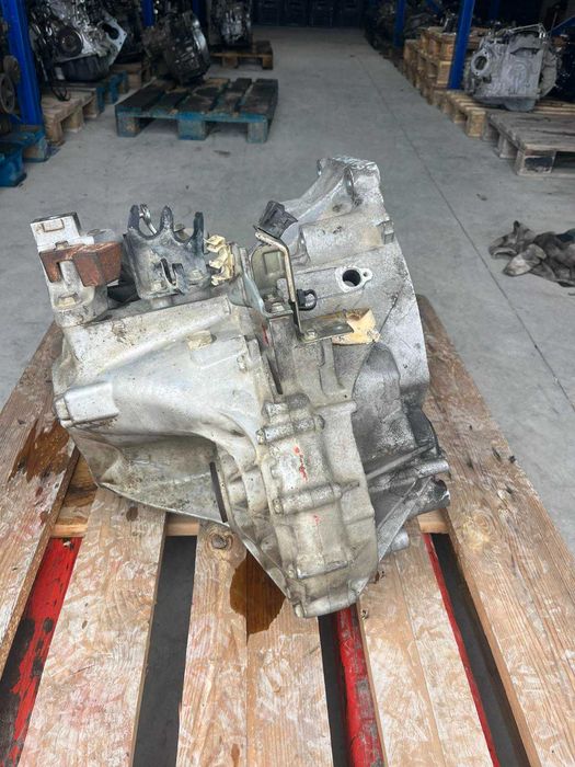 Скоростна Кутия MAZDA 5 2.0D 110к.с. 06г.-Ръчна 6ск.