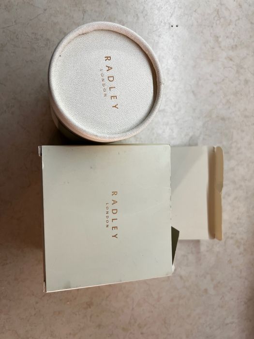 Смарт часовник Radley London