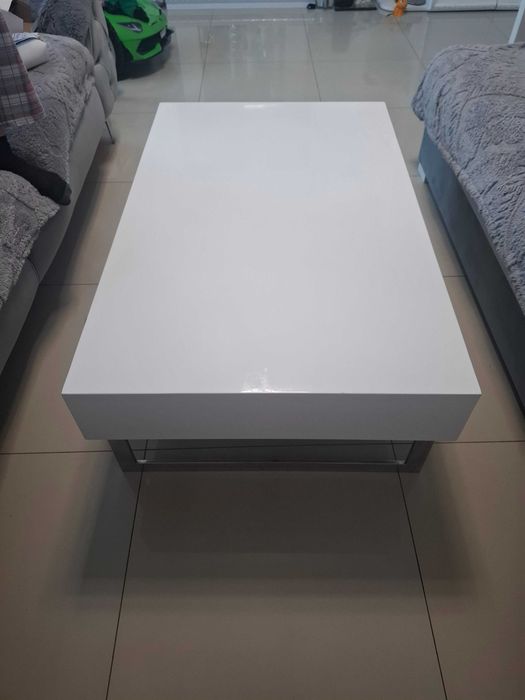 Masă cafea Mobexpert alb lucios cu sertar 100x60 – modernă, impecabilă