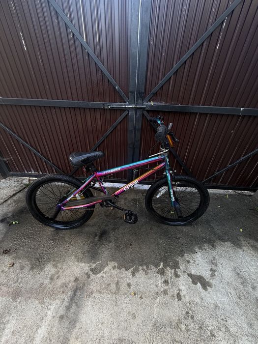 bicicleta cromata (BMX)
