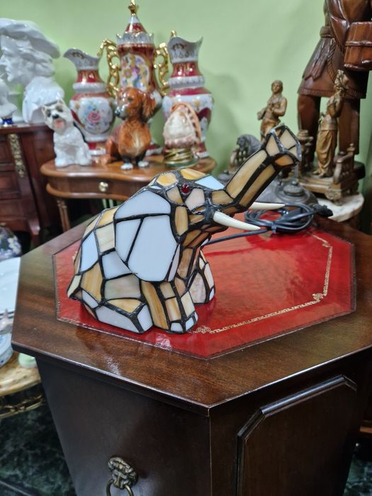Страхотна антикварна настолна лампа Тифани