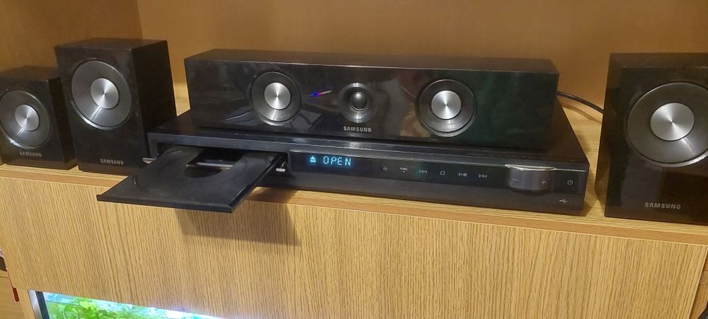 Система за домашно кино Samsung