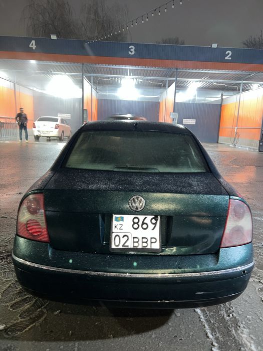 Продаю машину, так как решил уехать за границу