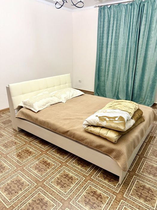 Кровать 200/160 + 2 тумбочки