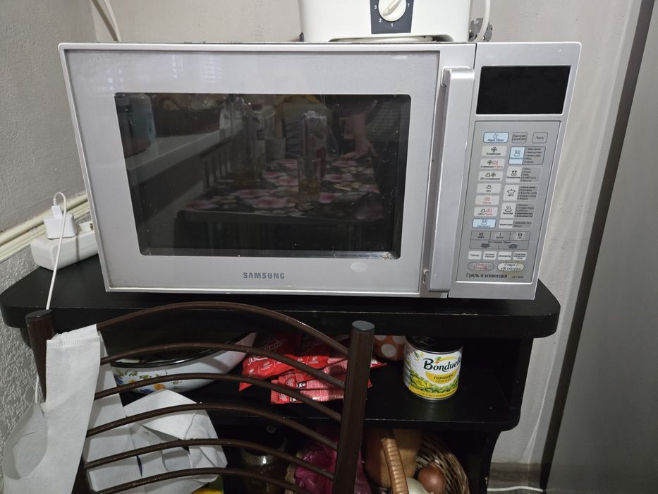 Продаю холодильник и микроволновку