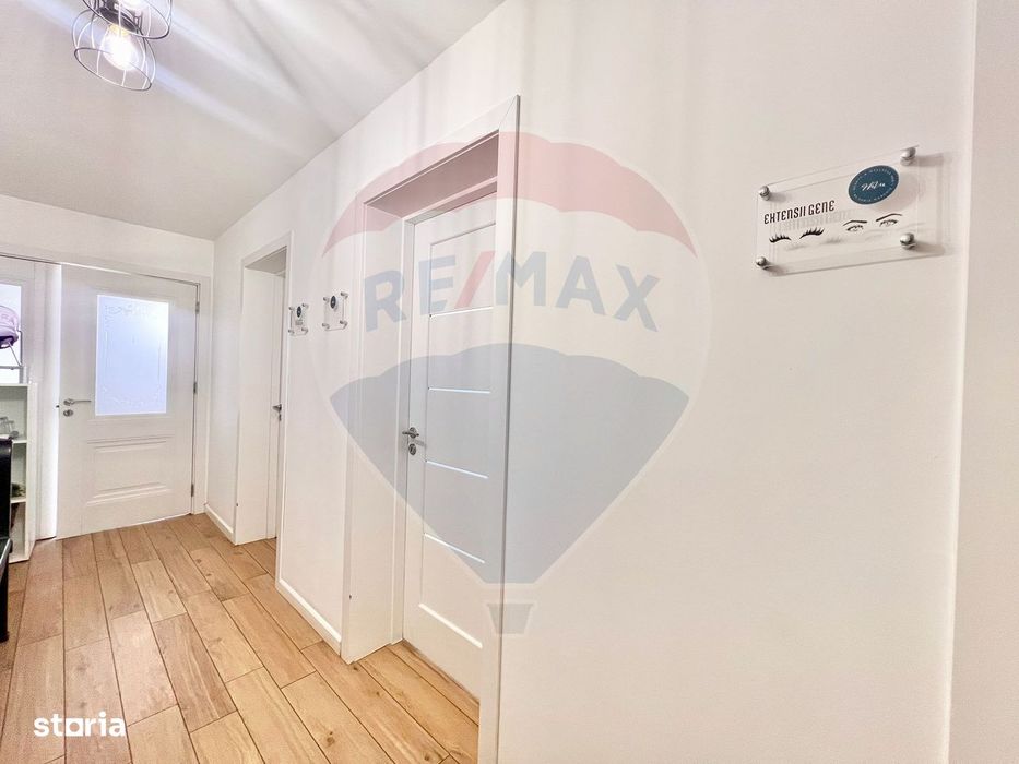 De vânzare casă cu 12 camere, în zona Decebal