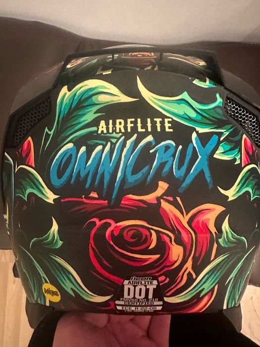 Icon мотошлем 58 см