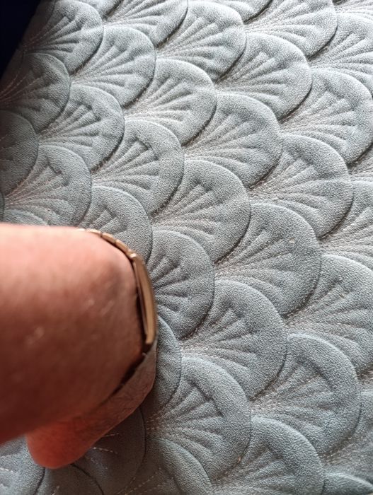 Продам часы наручные