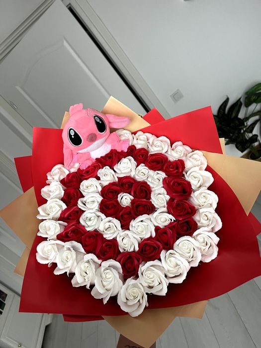 Buchet trandafiri sapun/ cadou Crăciun/ flori artificiale/ aranjamente