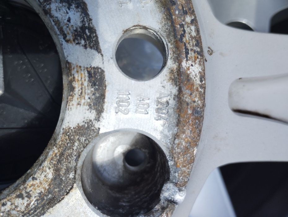 16 "Джанти с гуми за Мерцедес Ц класа W204