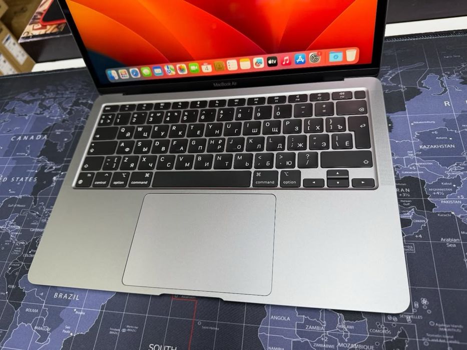 MacBook Air 13 M1 8Gb/256Gb/87ц