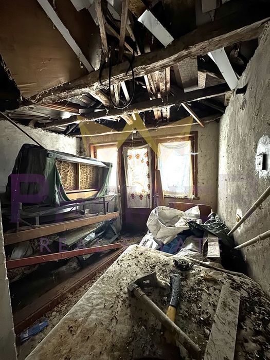 Къща в София, област-с.Томпсън площ 74 цена 50900