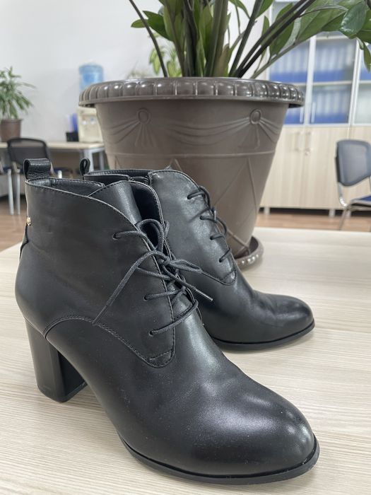 Продается ботильоны