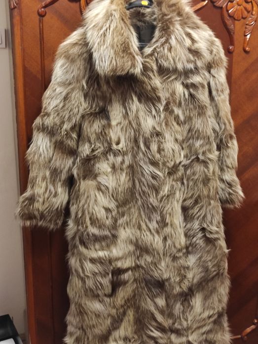 Haina lunga din blana de raton cu par lung