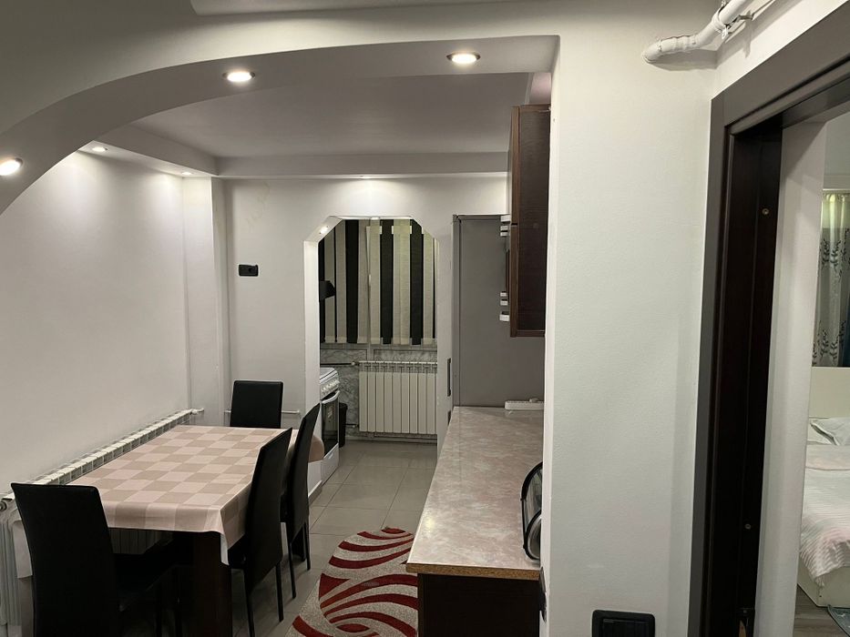 Inchiriez apartament in regim hotelier