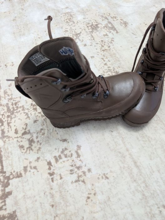 Bocanci militari Haix