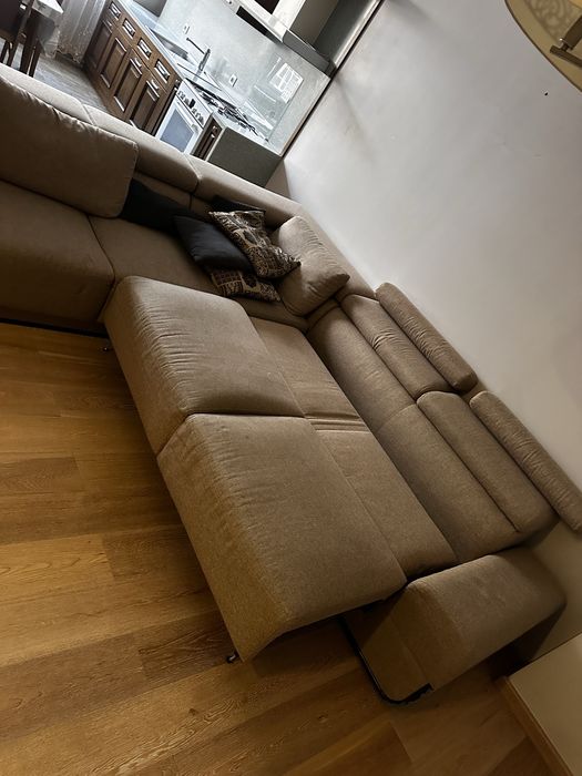 Диван угловой в хорошем состоянии