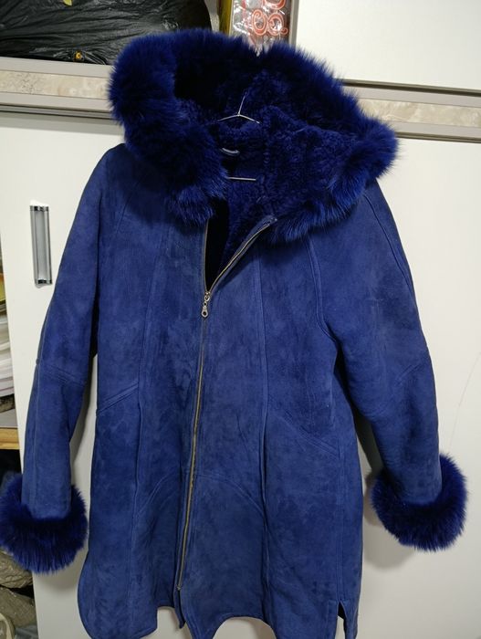 Цегейка... Женская чисто замш шубка стильная.